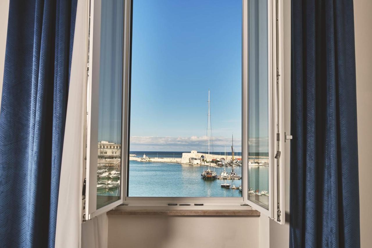Miche Luxury Home - Appartamento Vista Mare A Trani Exterior photo